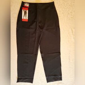 Kirkland Ladie's Ankle Travel Pants Cropped Black Medium NWT